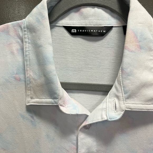 Travis Mathew Men's Light Blue and Pink Polo Shirt Size L - Picture 3 of 7
